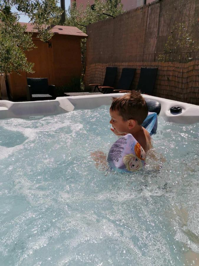 Holiday Home Istra With Jacuzzi Medulin Luaran gambar